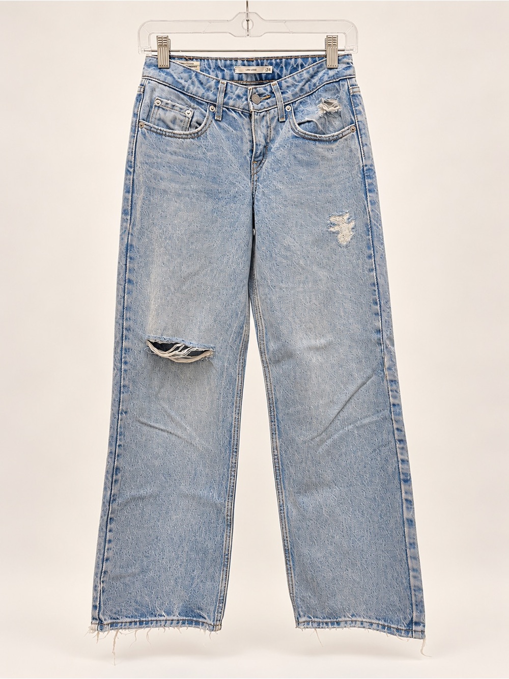 Levi’s Low Loose Distressed Light Wash Jeans W24 L30